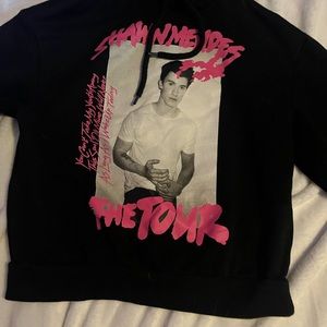 Shawn Mendes tour sweatshirt